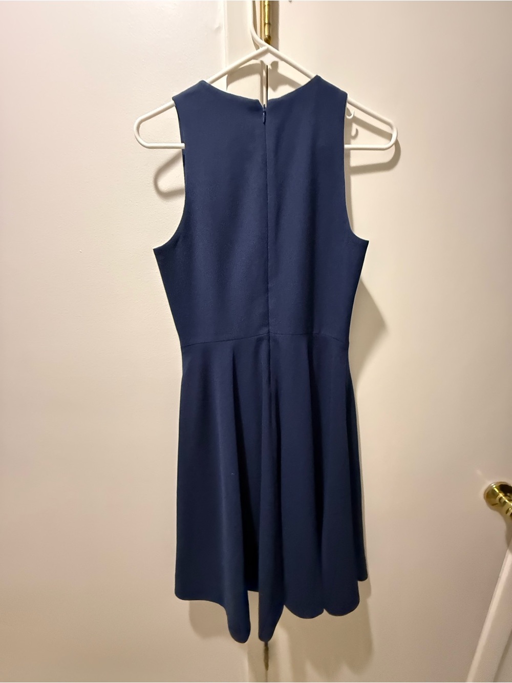 Dress the Population Navy Blue V-Neck Sleeveless Dress, Medium - Picture 8 of 9